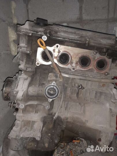 Двигатель 1аz-FE 2.0