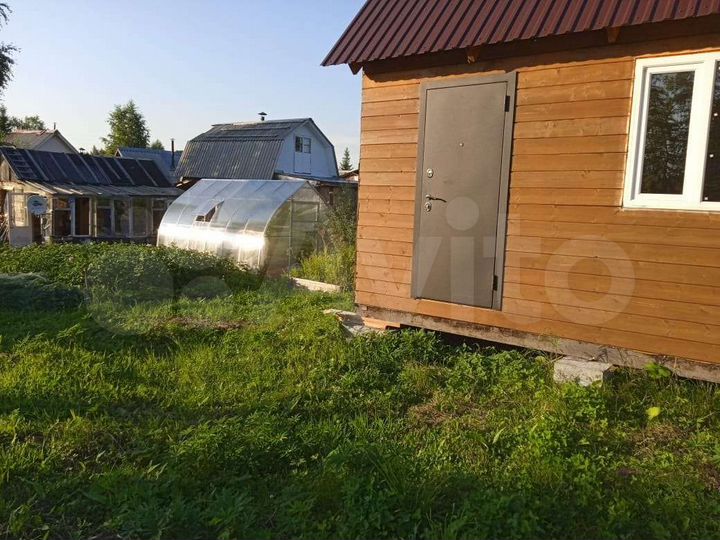 Дом 22 м² на участке 6 сот.