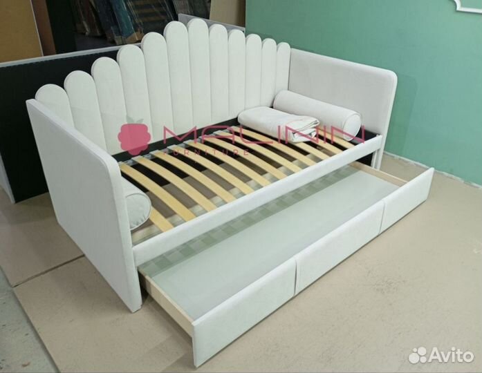 Кровать в детскую комнату