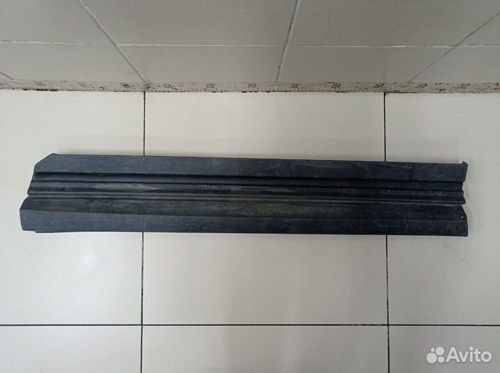 Молдинг двери передней левой Lexus RX