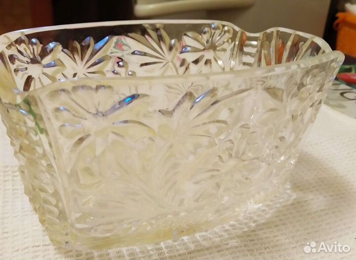 Хрустальный рог, хрустальная посуда