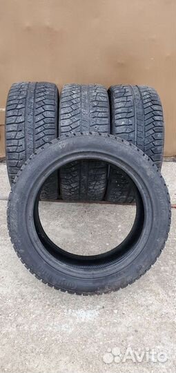 Continental ContiWinterViking 2 235/45 R17 97T