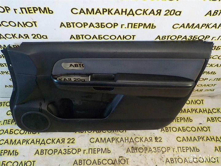 Обшивка двери передней правой Suzuki Grand Vitara