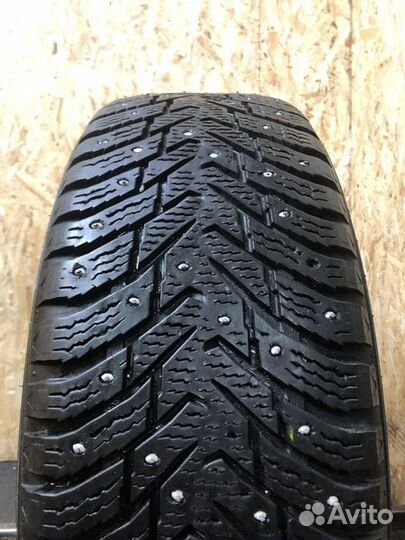 Nokian Tyres Hakkapeliitta 8 SUV 225/65 R17 106T