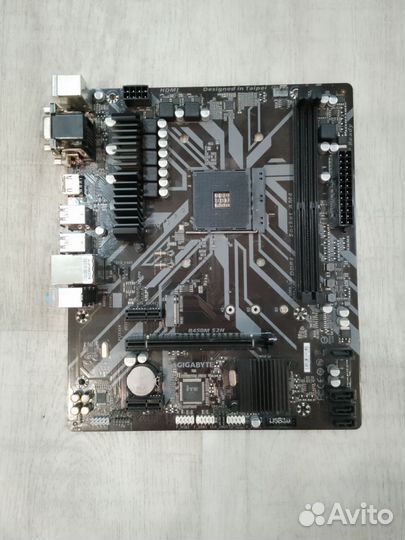 Материнская плата gigabyte b450