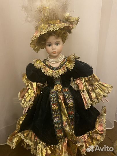 Коллекционная куклв Goldina