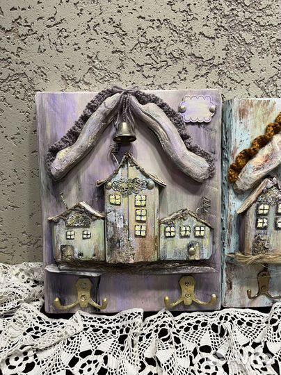 Ключница настенная из дерева