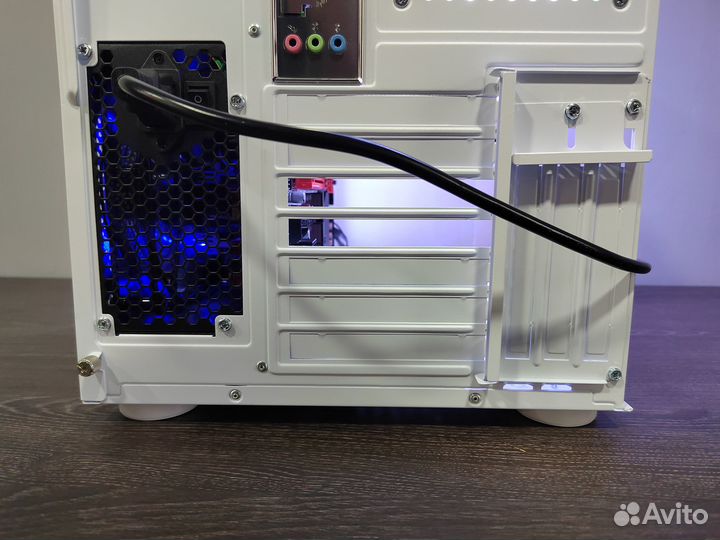 Корпус snowman CS015 Белый