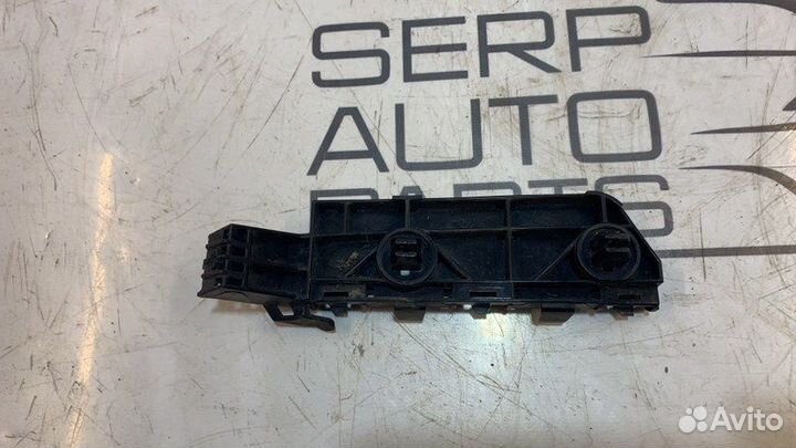 Крепление бампера переднее правое Honda Cr-V 3 RE5