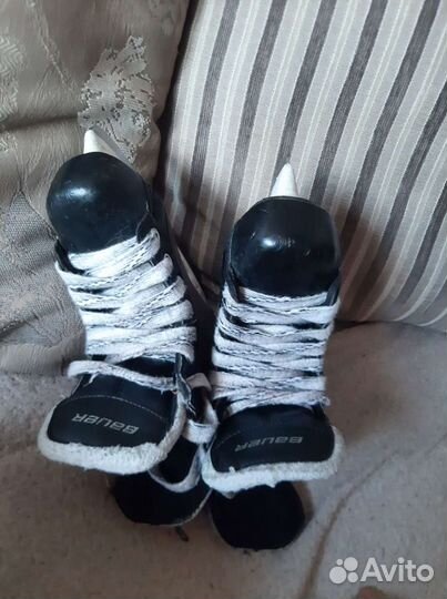 Хоккейные коньки bauer