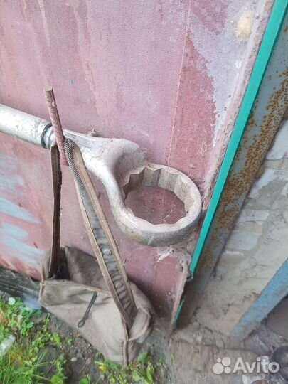 Накидной ключ на 95 мм