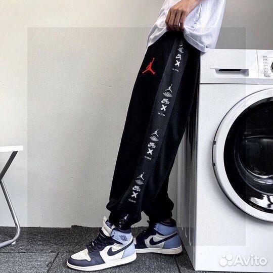 Топовые штаны:jordan