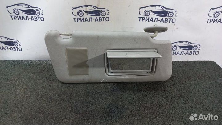 Козырек солнцезащитный правый Mitsubishi Lancer 9