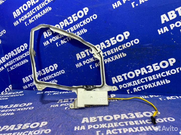 Антенна Mercedes-Benz W220 седан 2000