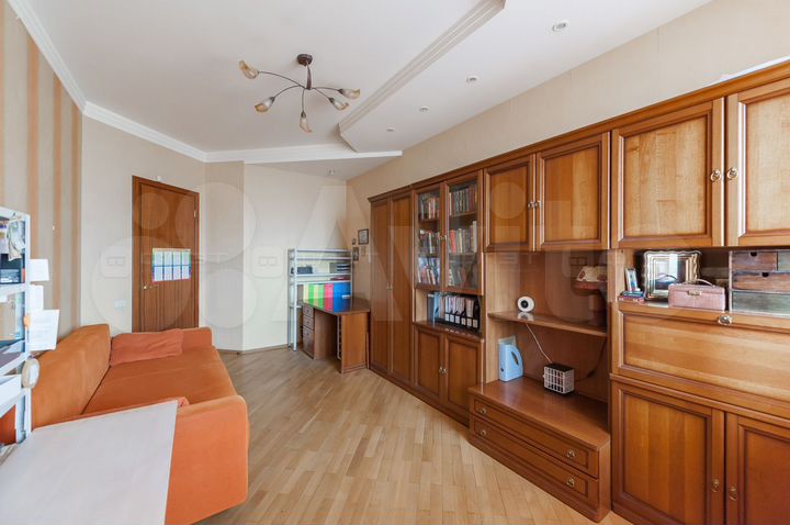 4-к. квартира, 158,4 м², 4/6 эт.