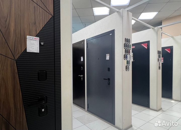 Входные двери со склада