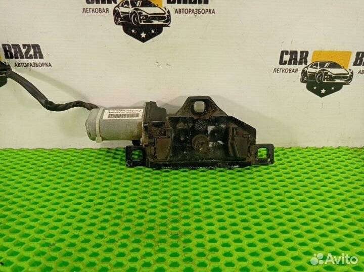 Замок крышки багажника BMW 5, BMW X5, BMW X6