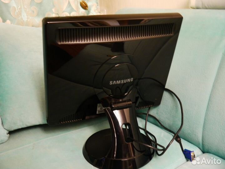 Монитор Samsung Syncmaster 1280x1024 75 Гц