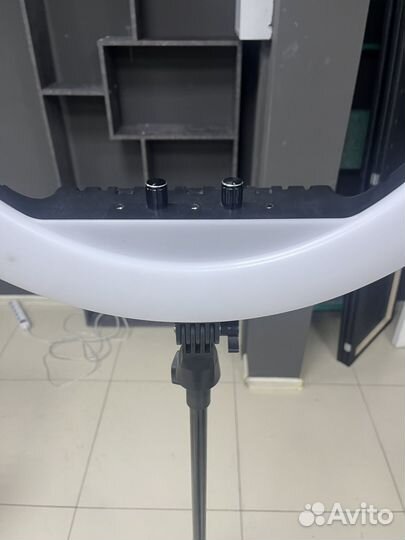 Кольцевая лампа