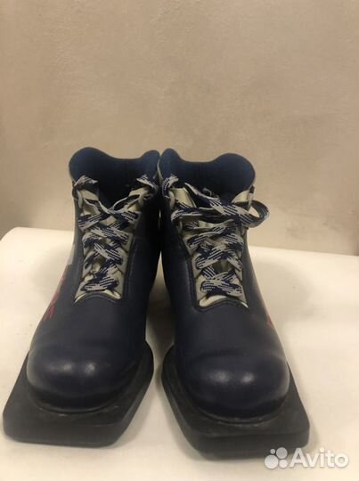 Лыжные ботинки р. 35