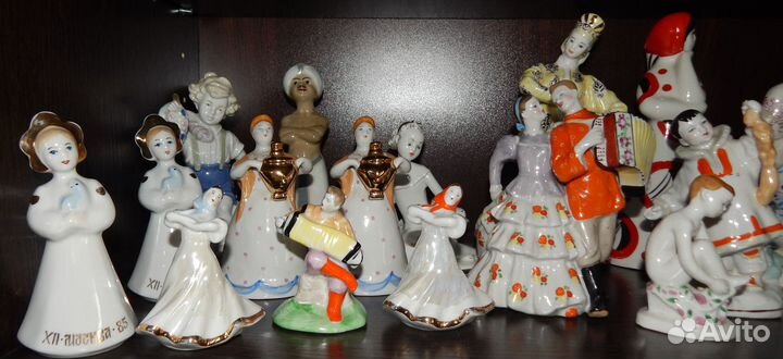 Фарфоровые статуэтки из СССР 25 штук