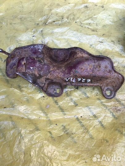 Кронштейн переднего бампера Mazda 626 GE 91-97 гг