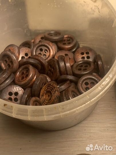 Пуговицы