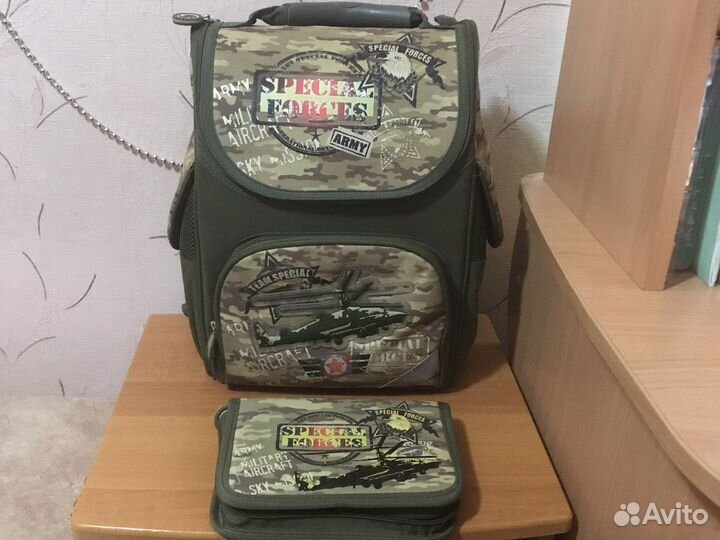 Школьный рюкзак
