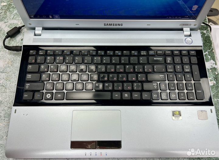 Ноутбук Samsung RV520 i5/ 4Ram/ GT520M/320HDD