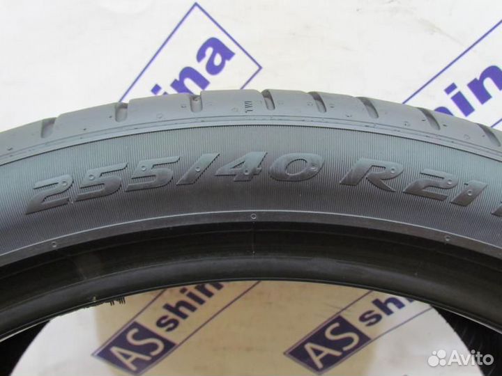 Pirelli P Zero PZ4 235/40 R21 101K