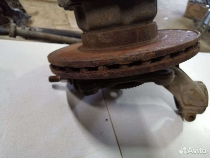 Поворотный кулак правый Ford Transit 2006-2013г