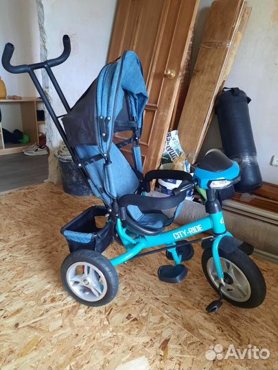 Детский трехколесный велосипед