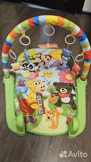 Развивающий коврик с погремушками