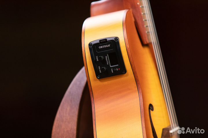 Укулеле концерт с подключением Ortega + аксессуары