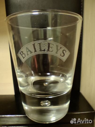 Фирменные стаканы 