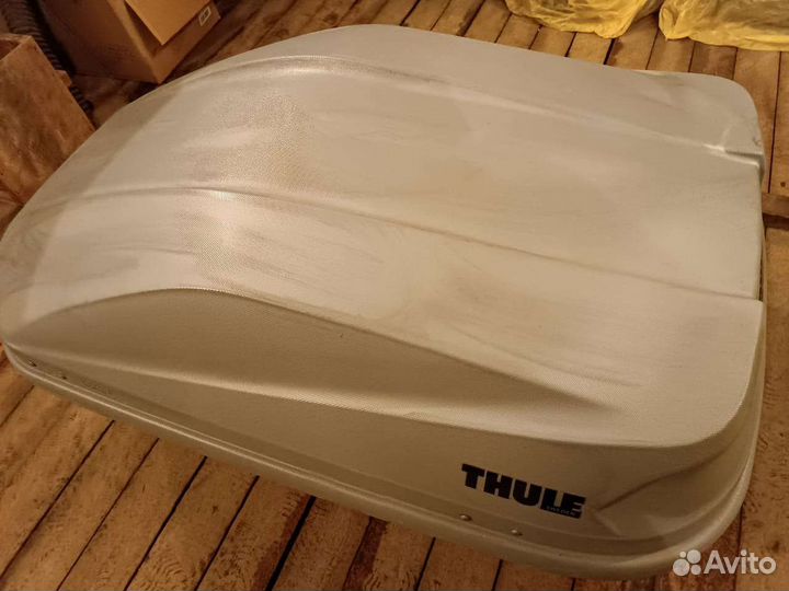 Автомобильный багажный бокс