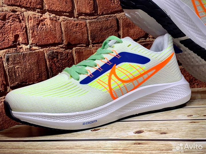 Кроссовки Nike Zoom белые