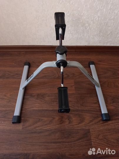Велотренажер для рук и ног