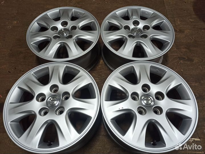 Диски 15 5х114,3 ET50 оригинал Тойота из Японии