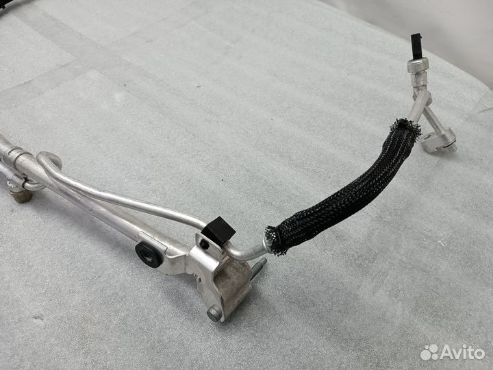 Трубка кондиционера Jeep Wrangler 2018+