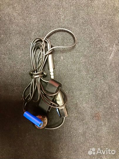 Наушник-гарнитура для PS4