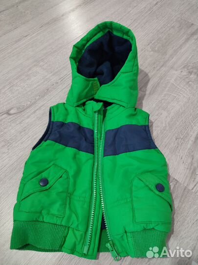 Утепленный жилет для малыша 6 m