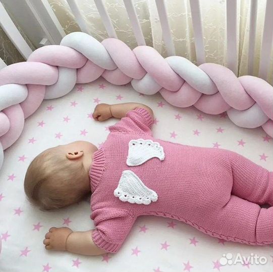 Бортики подушечки в кроватку новые