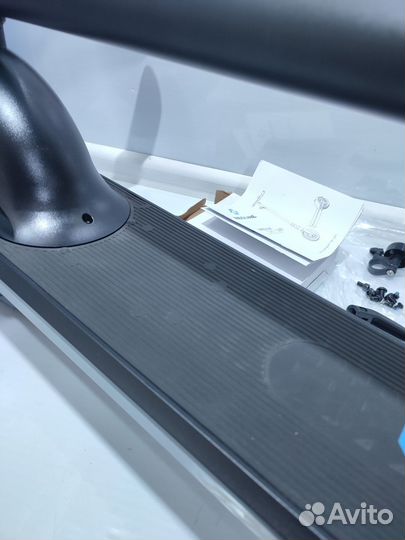 Электросамокат Neoline T28 Неисправный