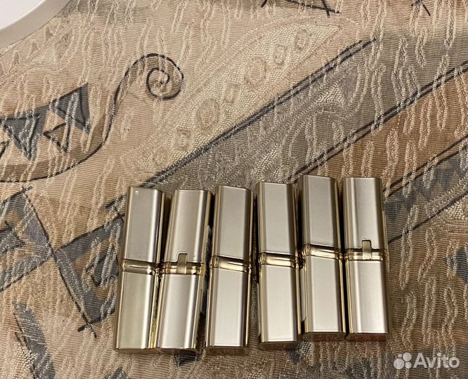 Помада L'Oreal Paris Color Riche