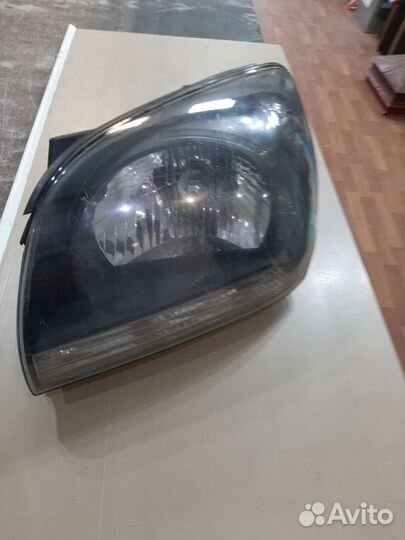 Фара левая Kia sportage 2008 г