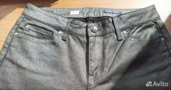 Джинсы Tommy Hilfiger