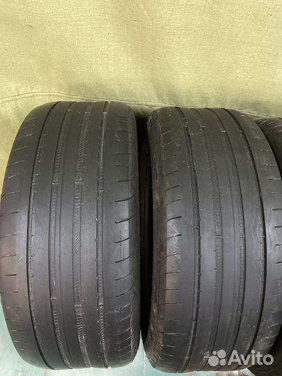 Goodyear Eagle F1 Asymmetric 3 SUV 255/50 R19 107Y