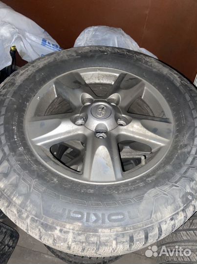 Диски r18 и резина hakapelita 285/60/18 LC 200