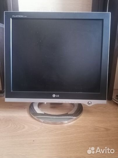 Монитор LG